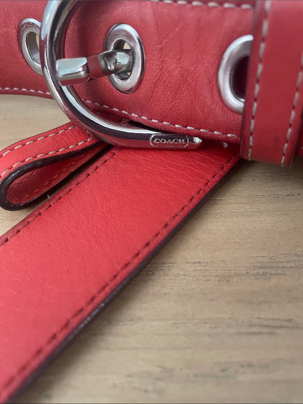 Coach EastWest Z14700 Leather Bag - Picture 4 of 12